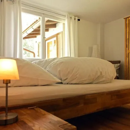 With 3 Bedrooms Casa vacanze